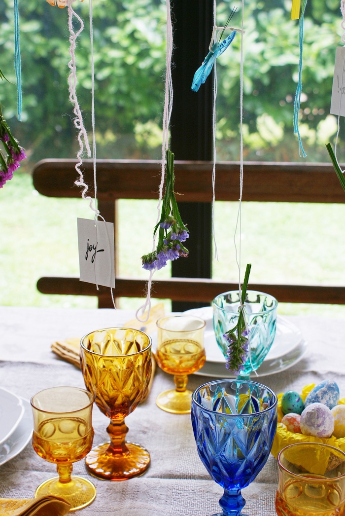 beautiful easter spring table decor