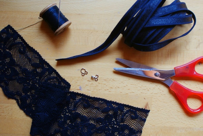 diy cut out lace bralette francinesplaceblog