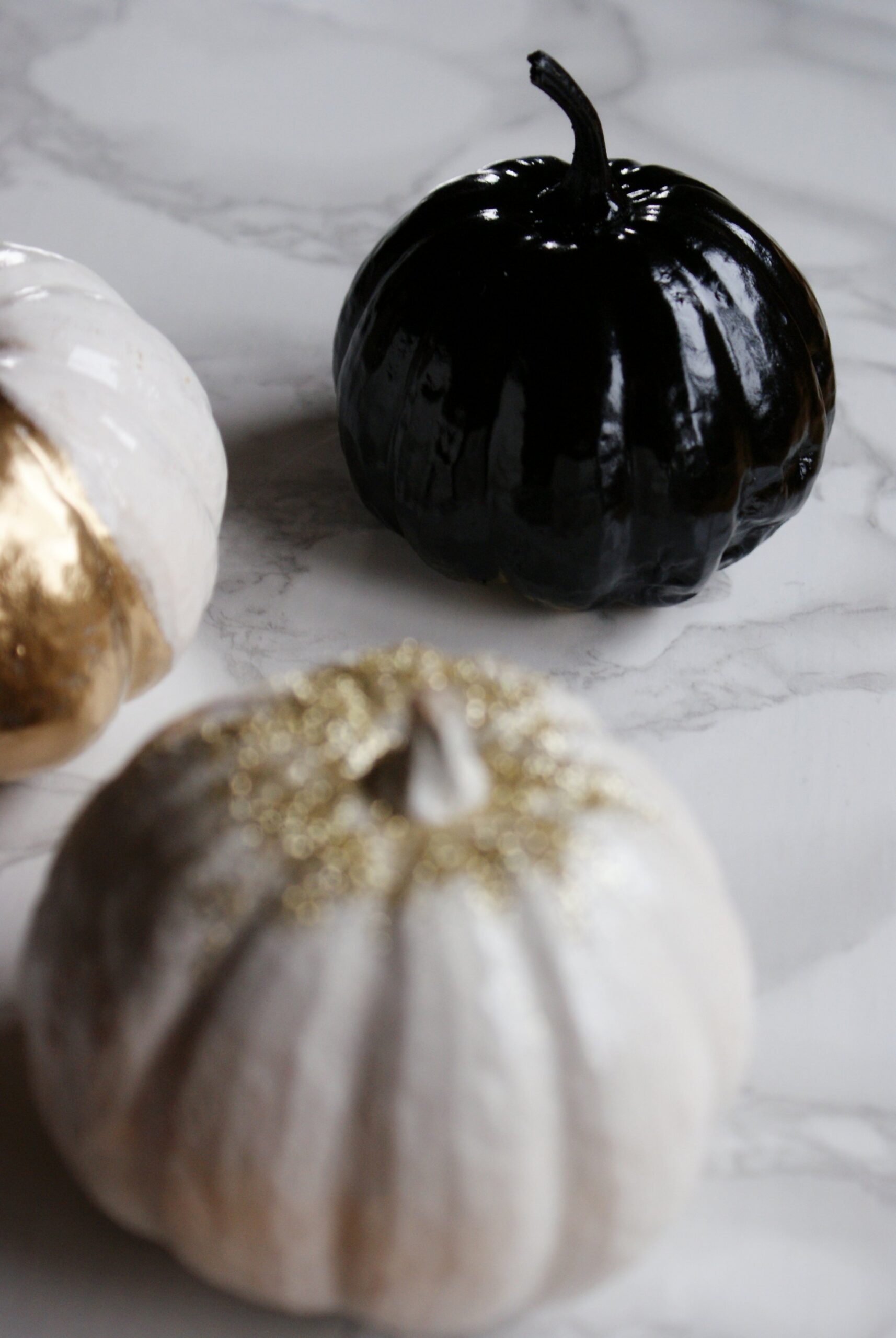 diy white black gold pumpkin halloween