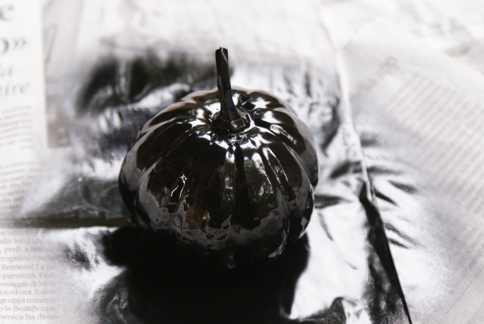 diy black painted pumpkin halloween