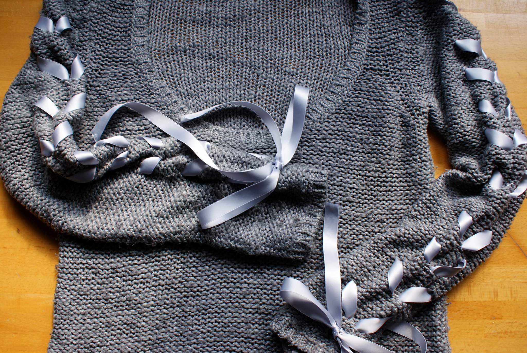 diy ribbon sleeve sweater tutorial