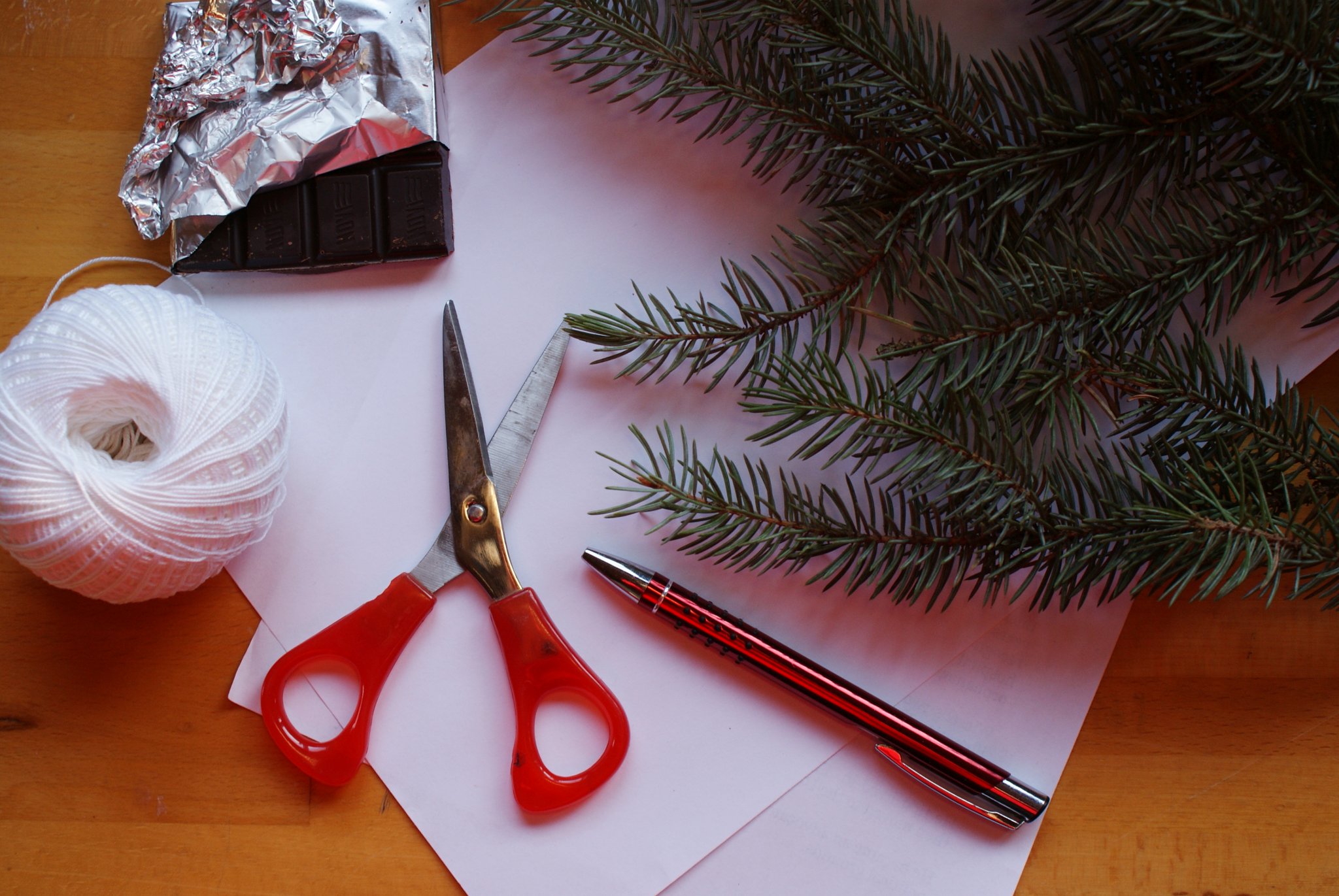 diy minimalist hanging advent calendar