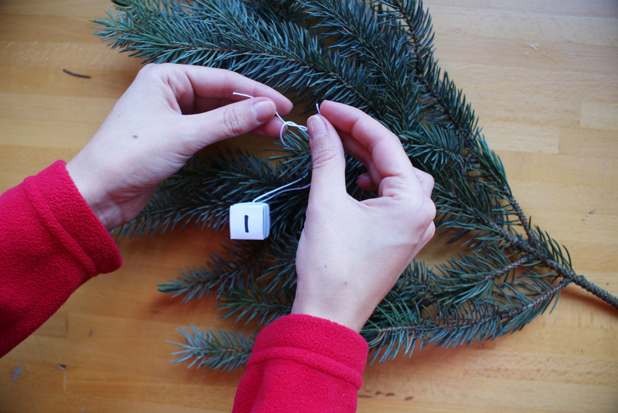 diy minimalist hanging advent calendar