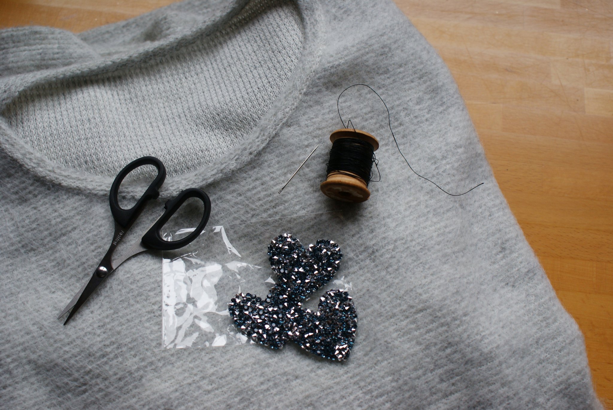 diy sparkling christmas sweater francinesplaceblog