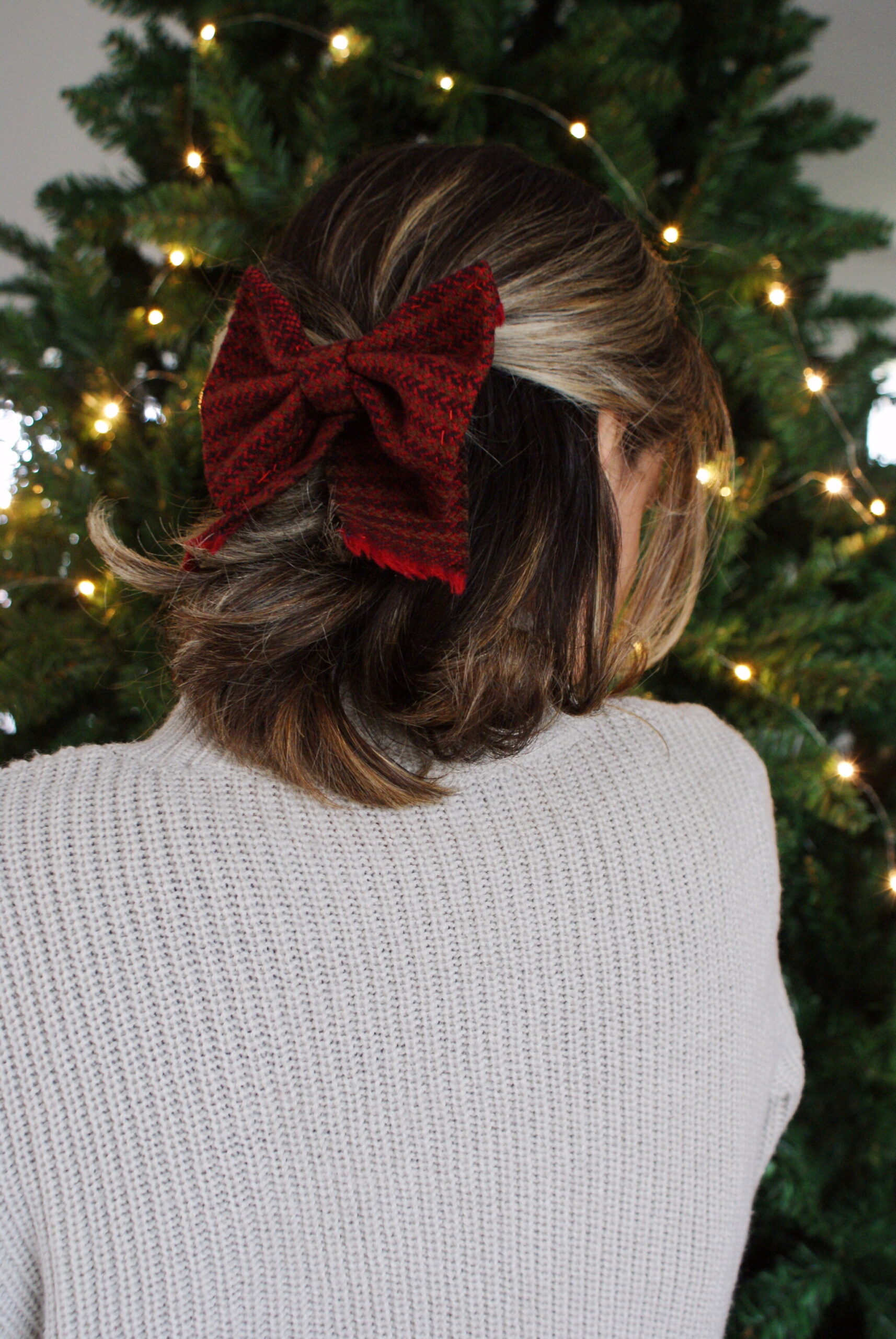 diy tartan bow hair clip easy handmade accessory festive outfits christmas tutorial fall