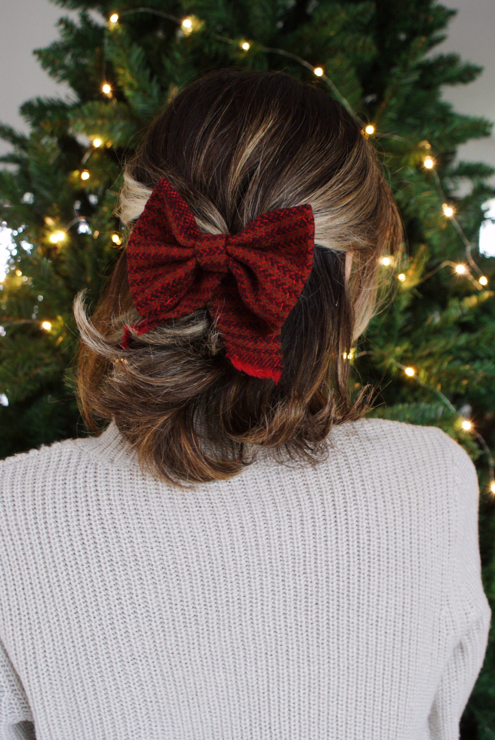 diy tartan bow hair clip easy handmade accessory festive outfits christmas tutorial francinesplaceblog