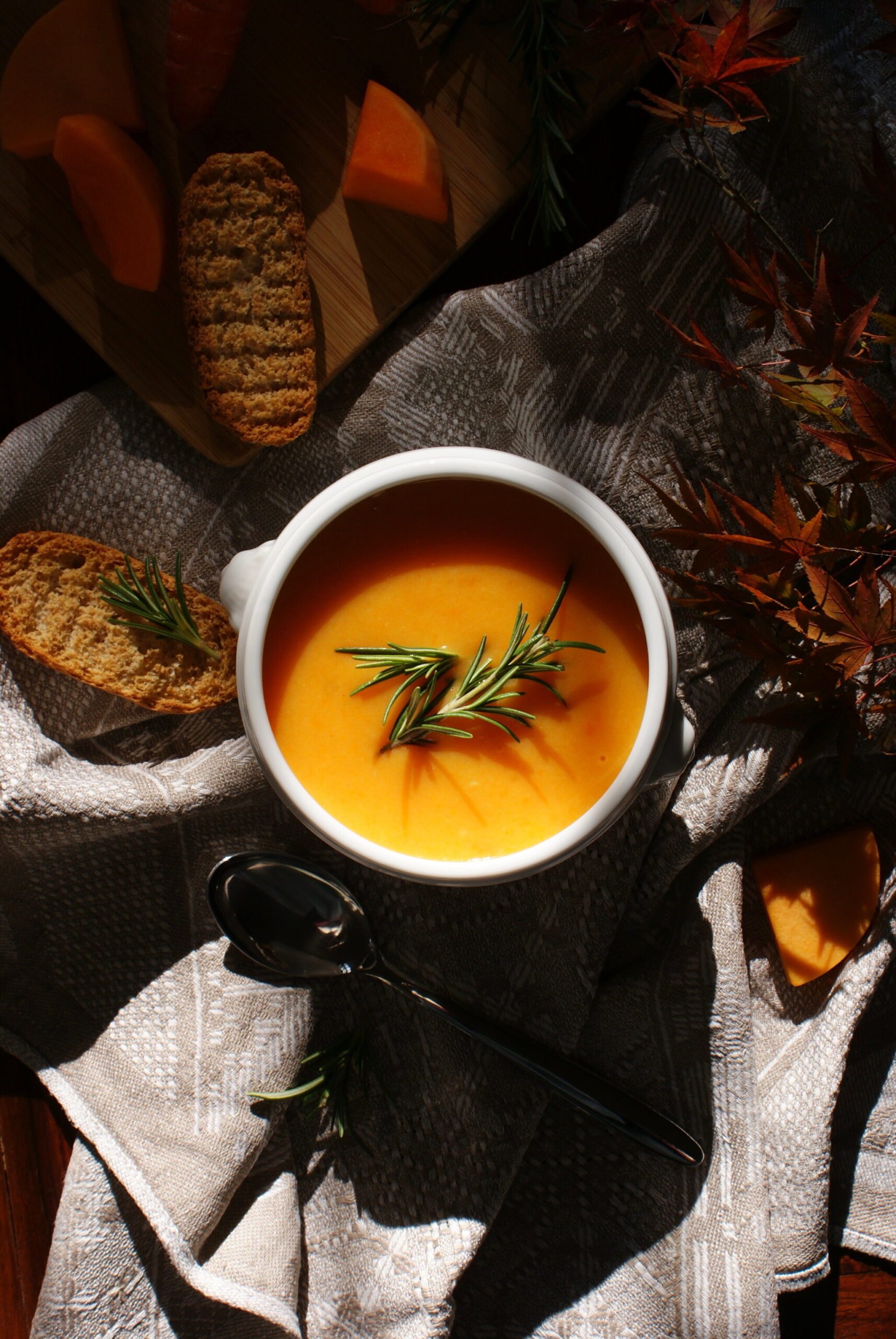 how make homemade pumpkin carrot soup easy quick Fall recipe home vegan healthy francinesplaceblog