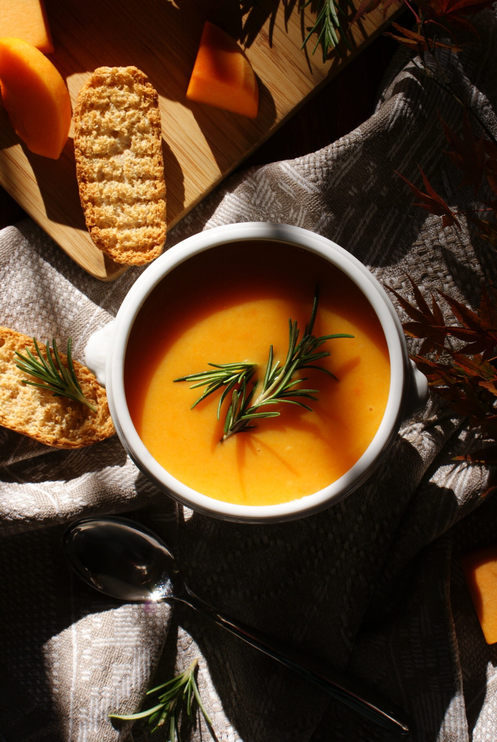how make homemade pumpkin carrot soup easy quick Fall recipe home vegan healthy francinesplaceblog