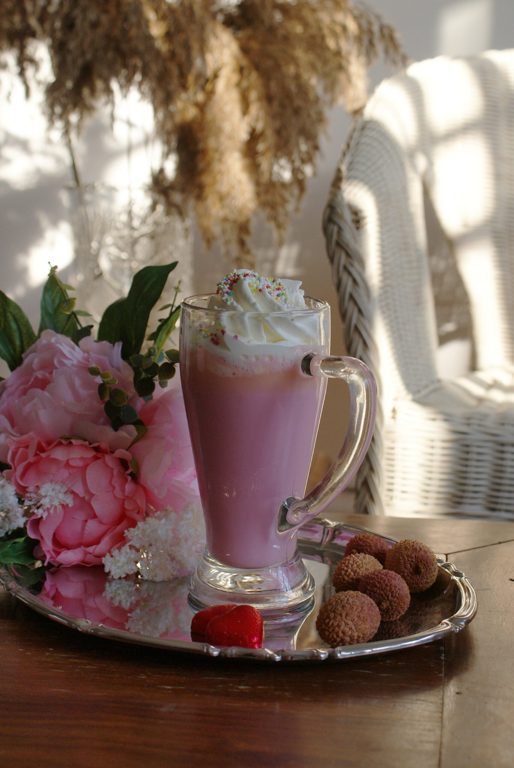 pink hot chocolate recipe unicorn ultimate easy dessert idea cioccolata calda rosa ricetta facile francinesplaceblog