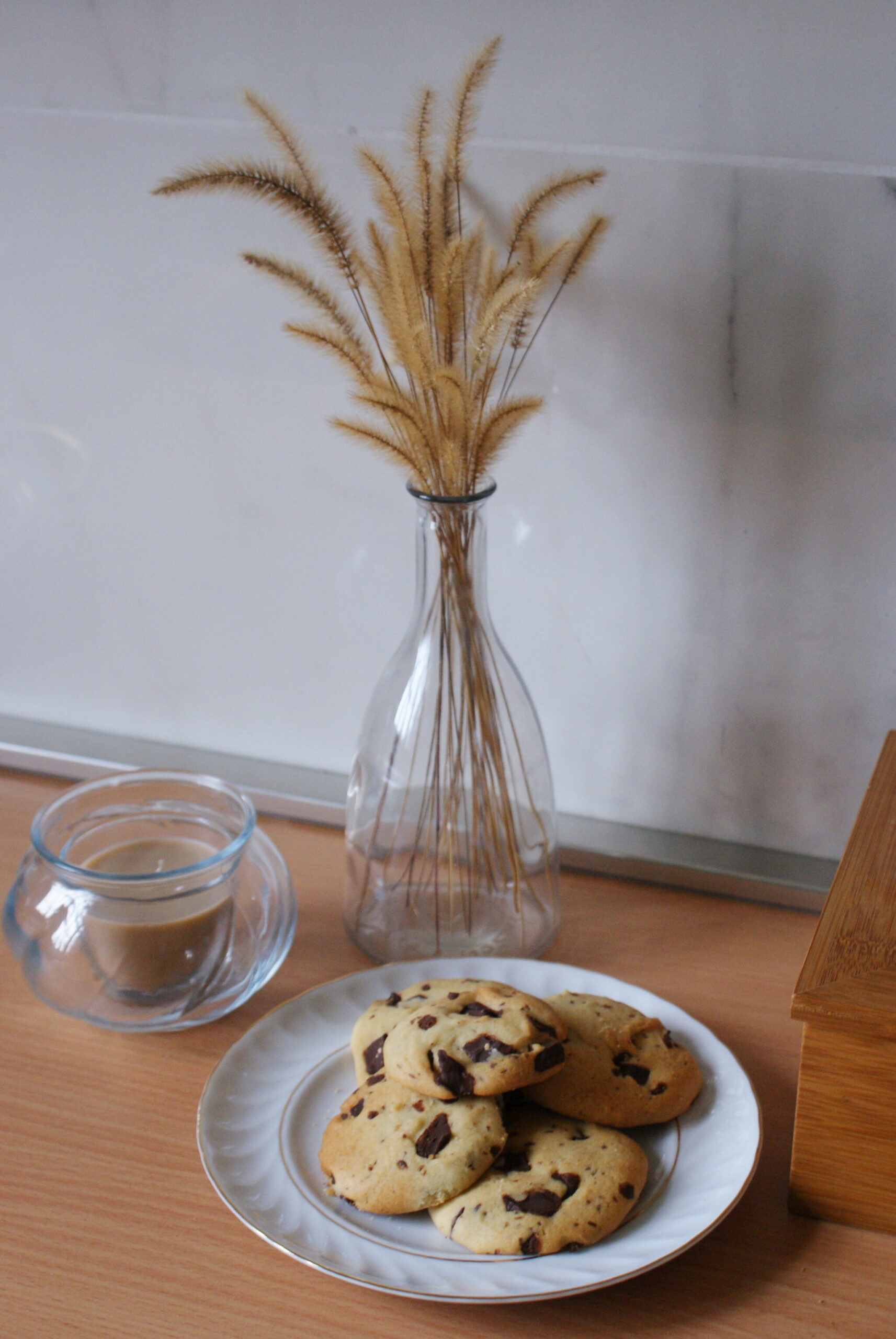 RICETTA FACILE E VELOCE PER COOKIES VEGAN AL CIOCCOLATO (SENZA UOVA E BURRO)