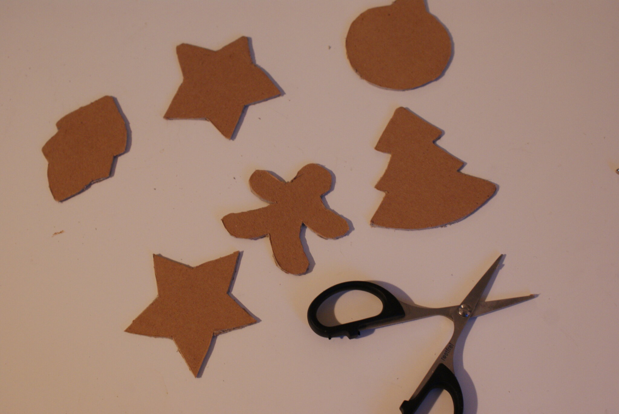 diy cardboard gingerbread cookies christmas tree ornaments idea easy last minute francinesplaceblog tutorial