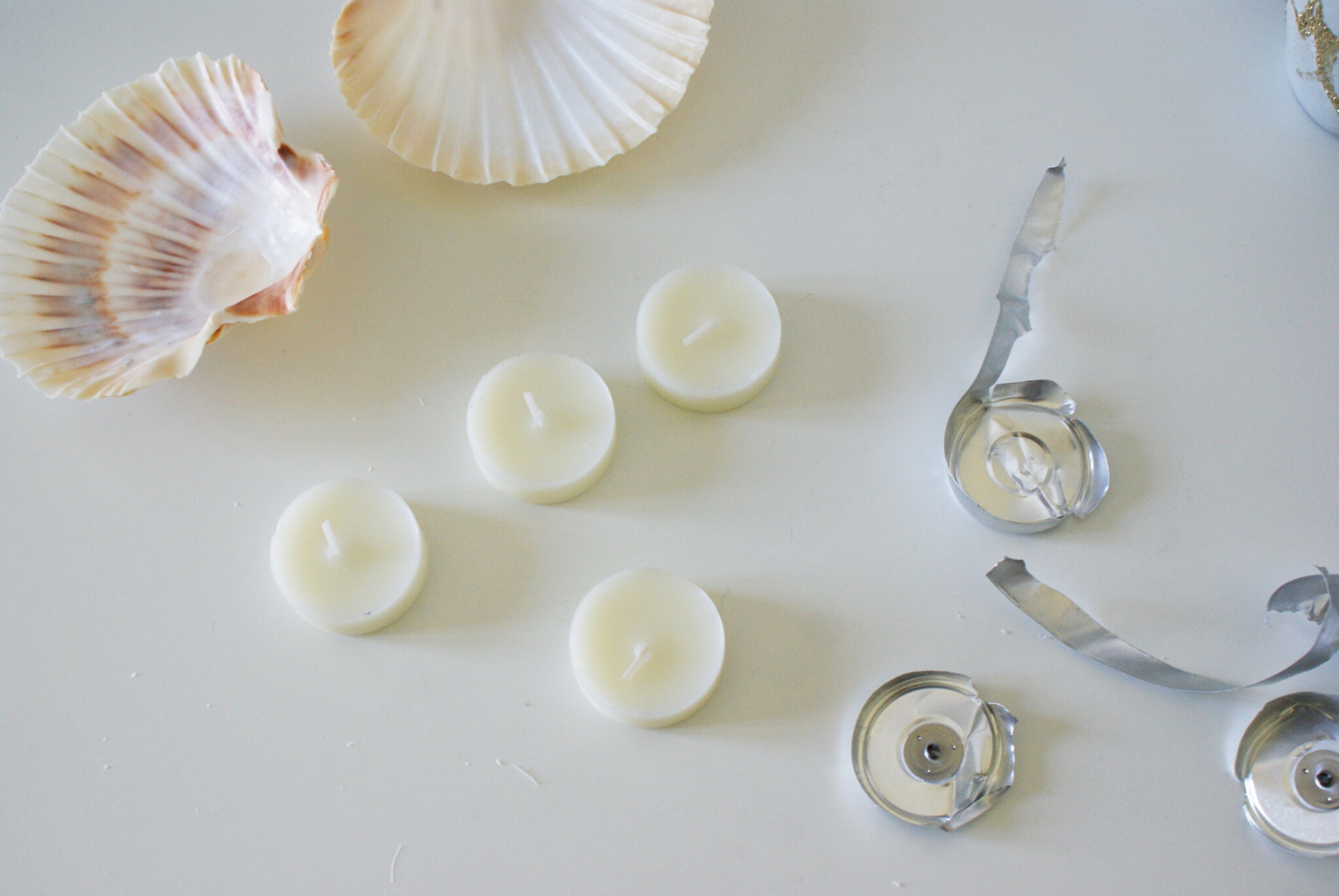 DIY Shell Candles {Weekend Mini-Make}