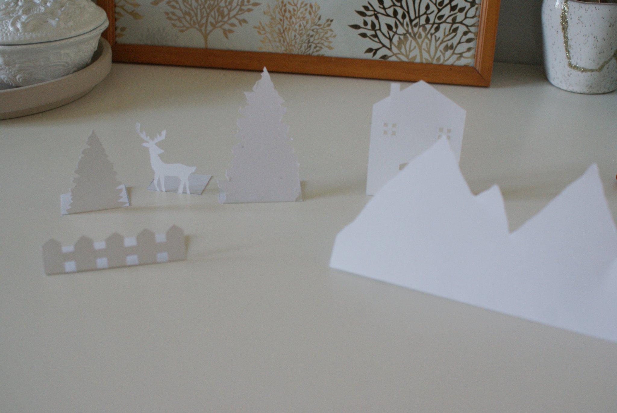 diy paper christmas winter scene landscape village free printable decoration idea villaggio paesaggio natale carta faidate francinesplaceblog 5