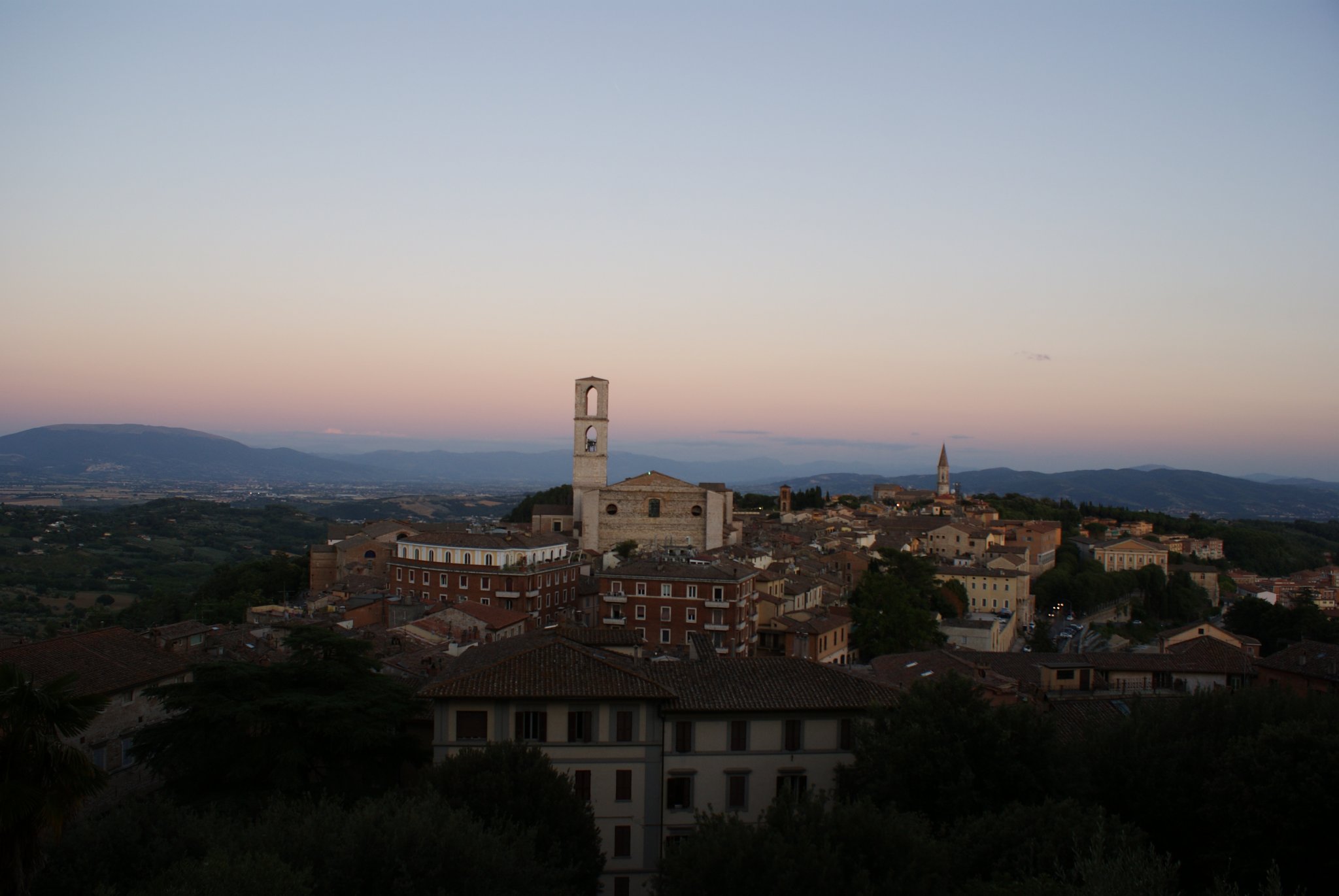 umbria tuscany travel guide see do sleep eat guida turistica toscana fare mangiare dormire visitare francinesplaceblog perugia belvedere