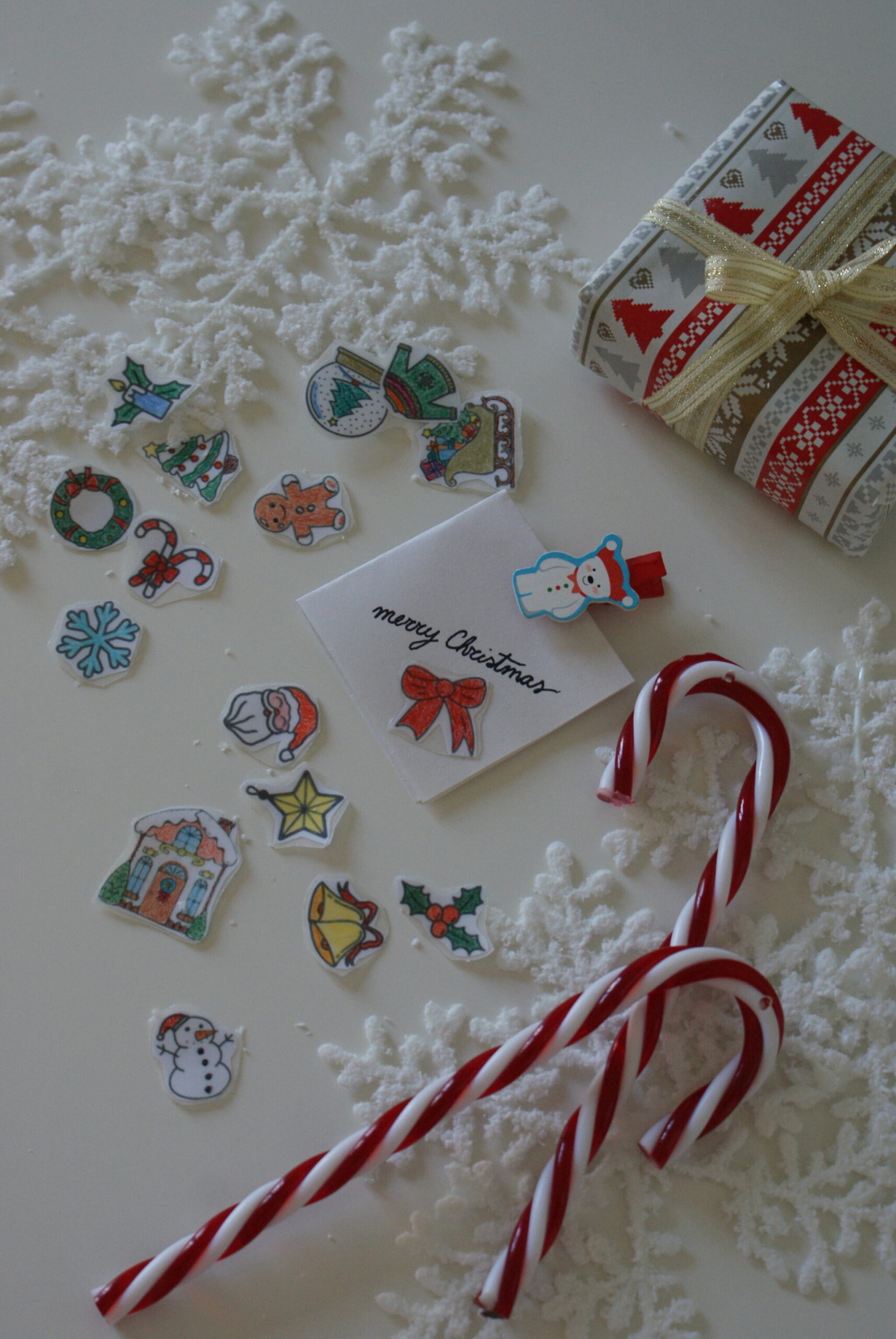 diy colouring christmas sticker free printable adesivi natalizi colorare faidate francinesplaceblog natale 01