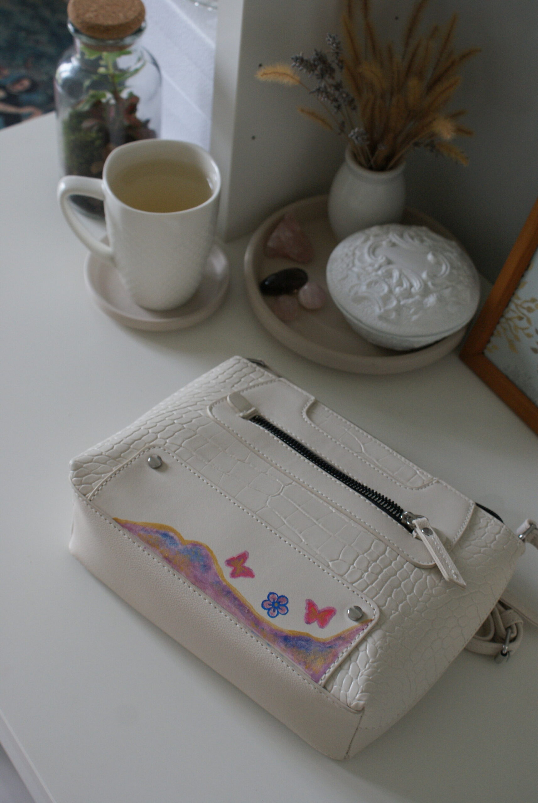 HOW TO: CUSTOM PAINTED LEATHER BAG