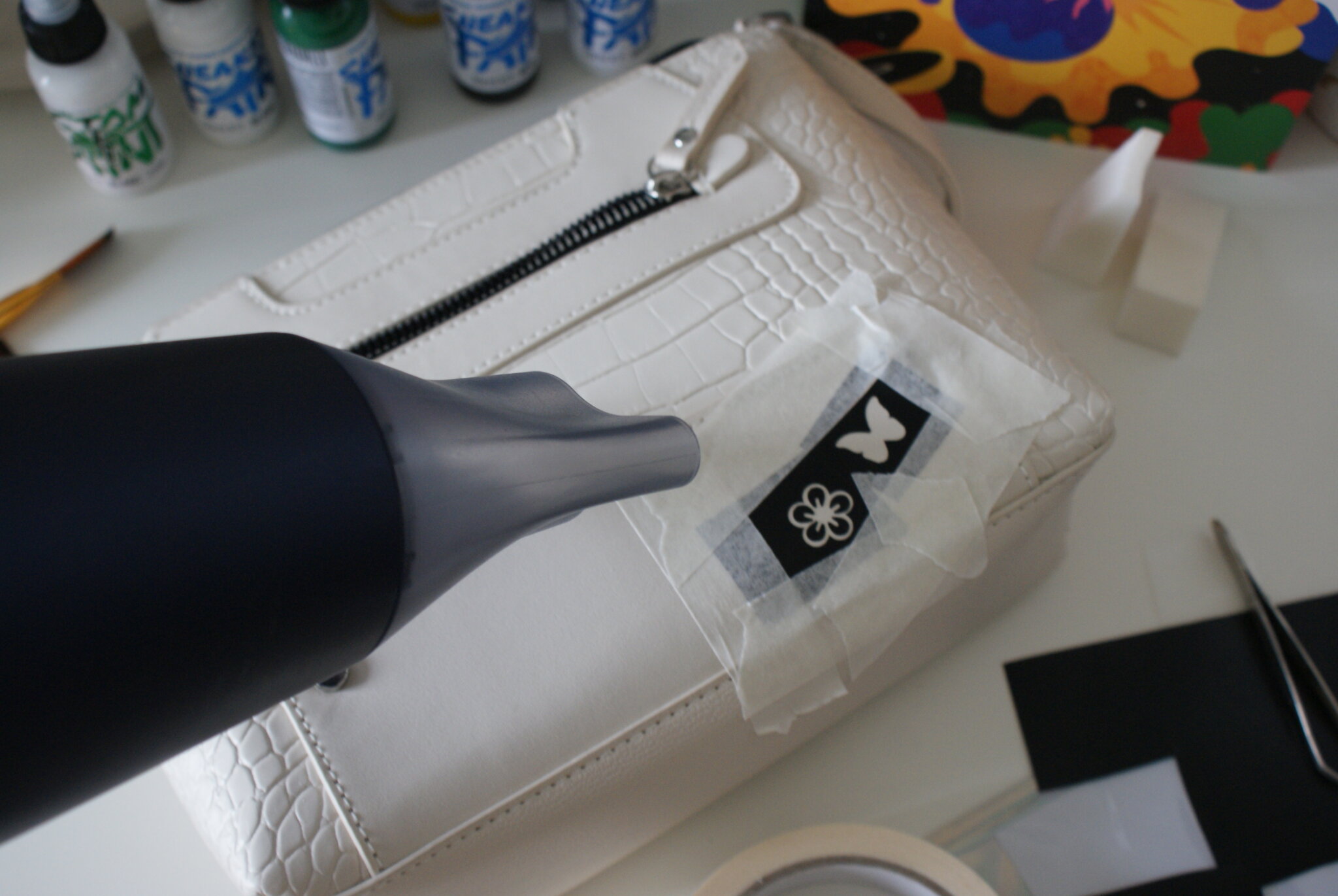 diy custom painted leather bag stickers paintings borsa dipinta mano personalizzata francinesplaceblog 7